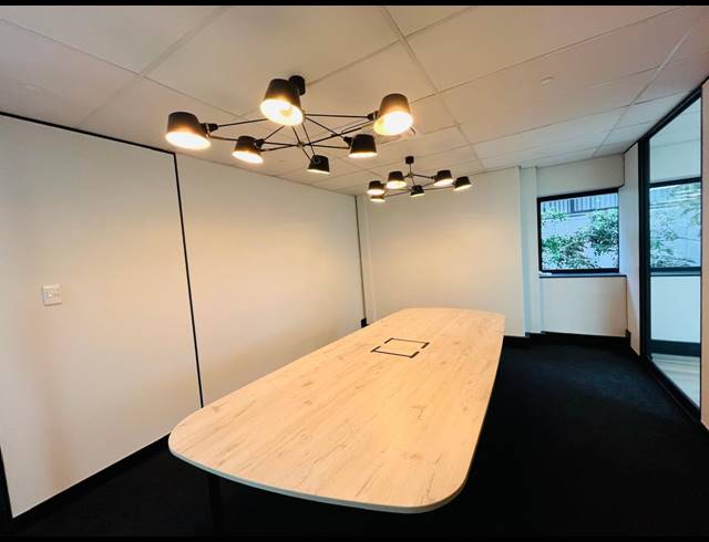 338M² OFFICE TO LET IN HALFWAY HOUSE